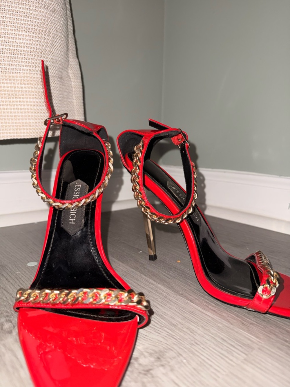 Jessica Red Patent Leather Heels with Gold Chain Detail - Picture 5 of 11